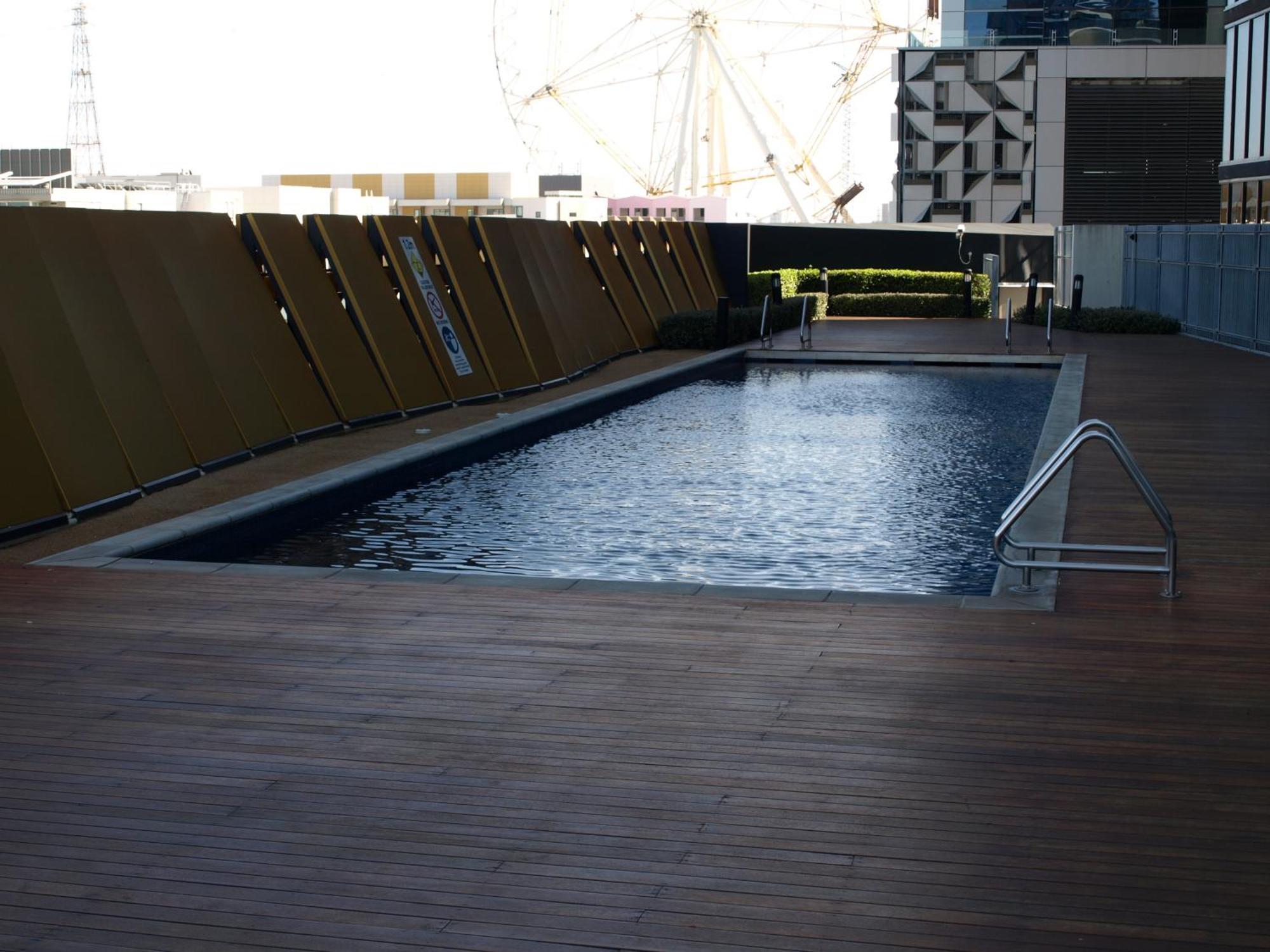 Acd Apartments Melbourne Luaran gambar