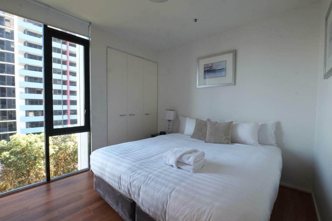 Acd Apartments Melbourne Luaran gambar