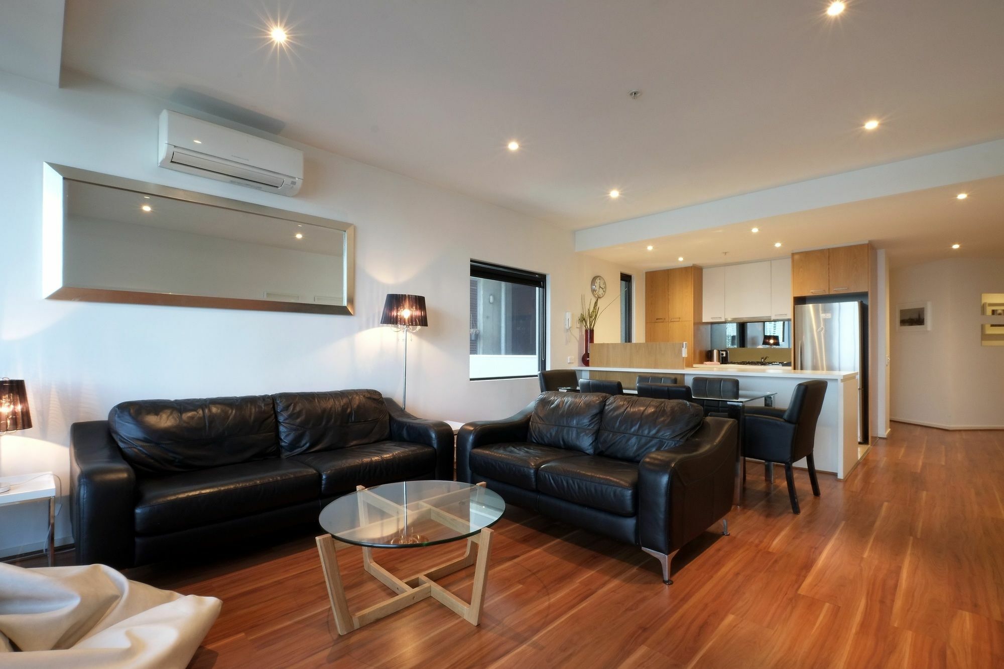 Acd Apartments Melbourne Luaran gambar