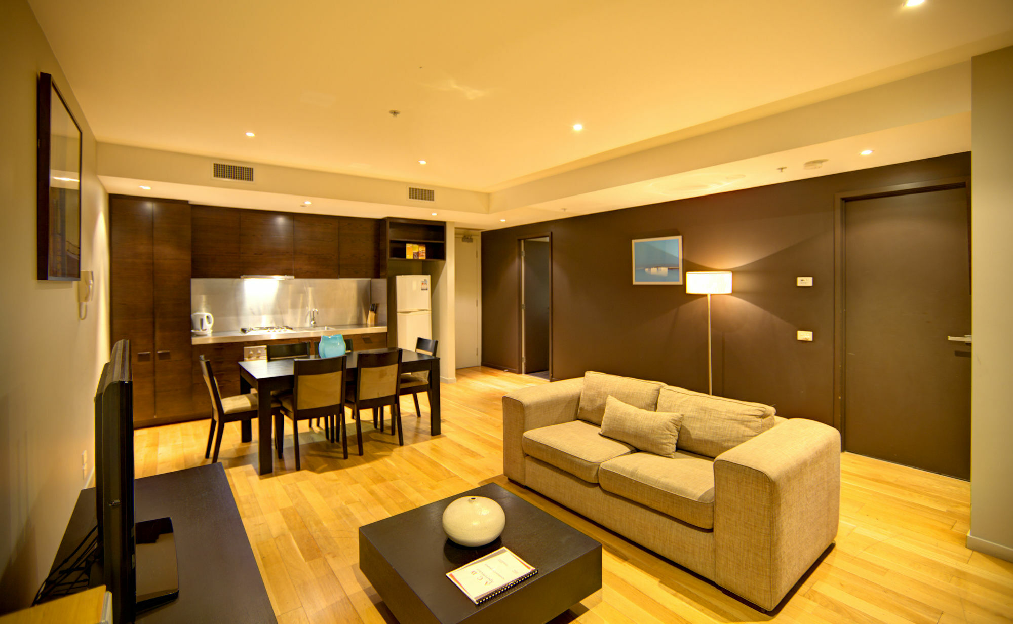 Acd Apartments Melbourne Luaran gambar