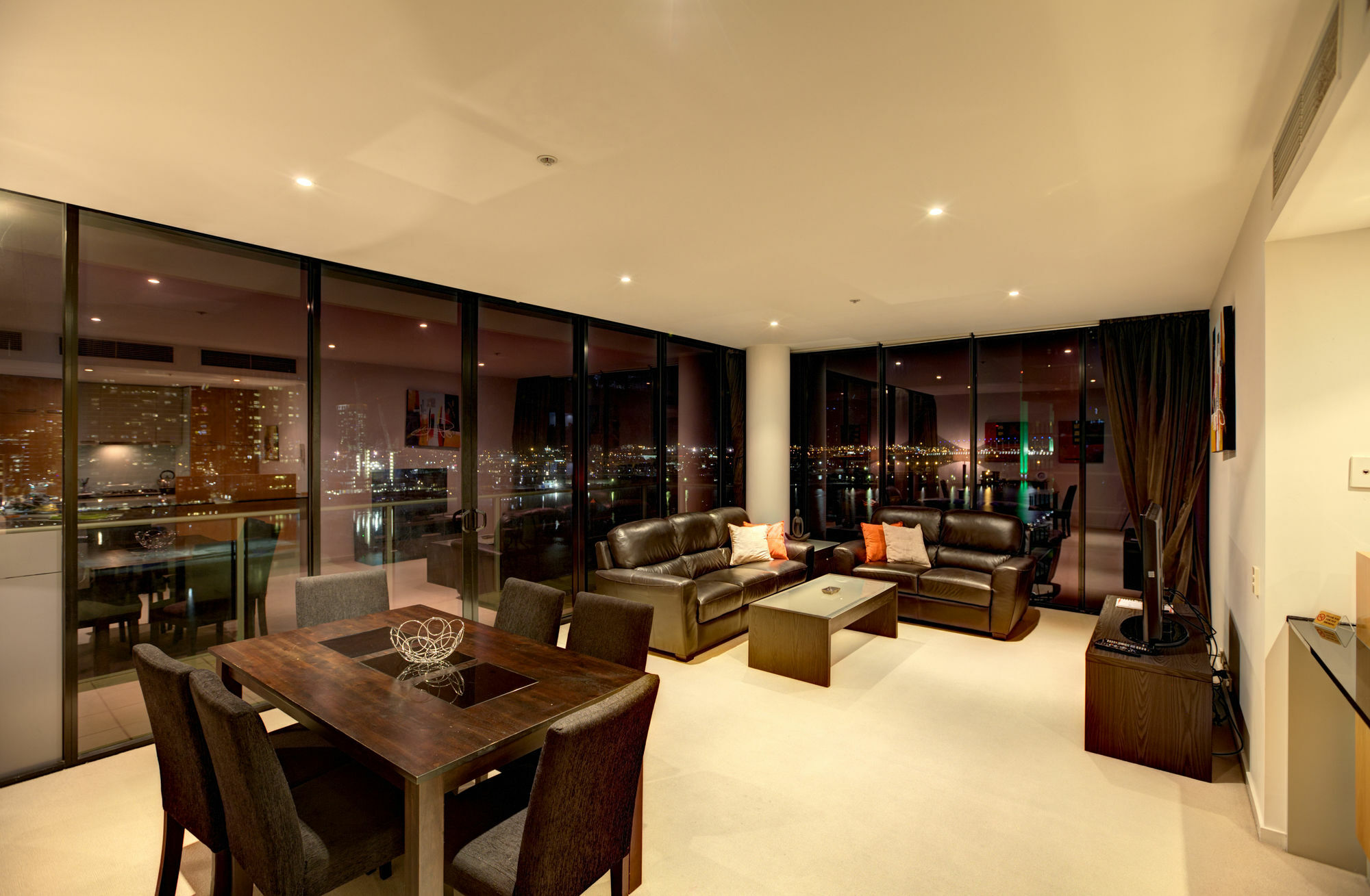 Acd Apartments Melbourne Luaran gambar